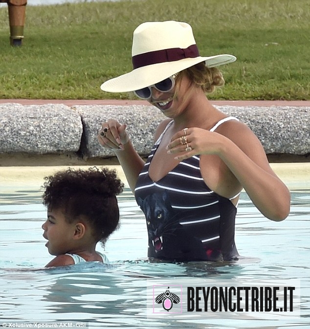 2C631F0100000578-3237215-Proud_mom_Beyonce_couldn_t_hide_her_joy_as_she_watched_her_only_-m-121_1442426485701.jpg