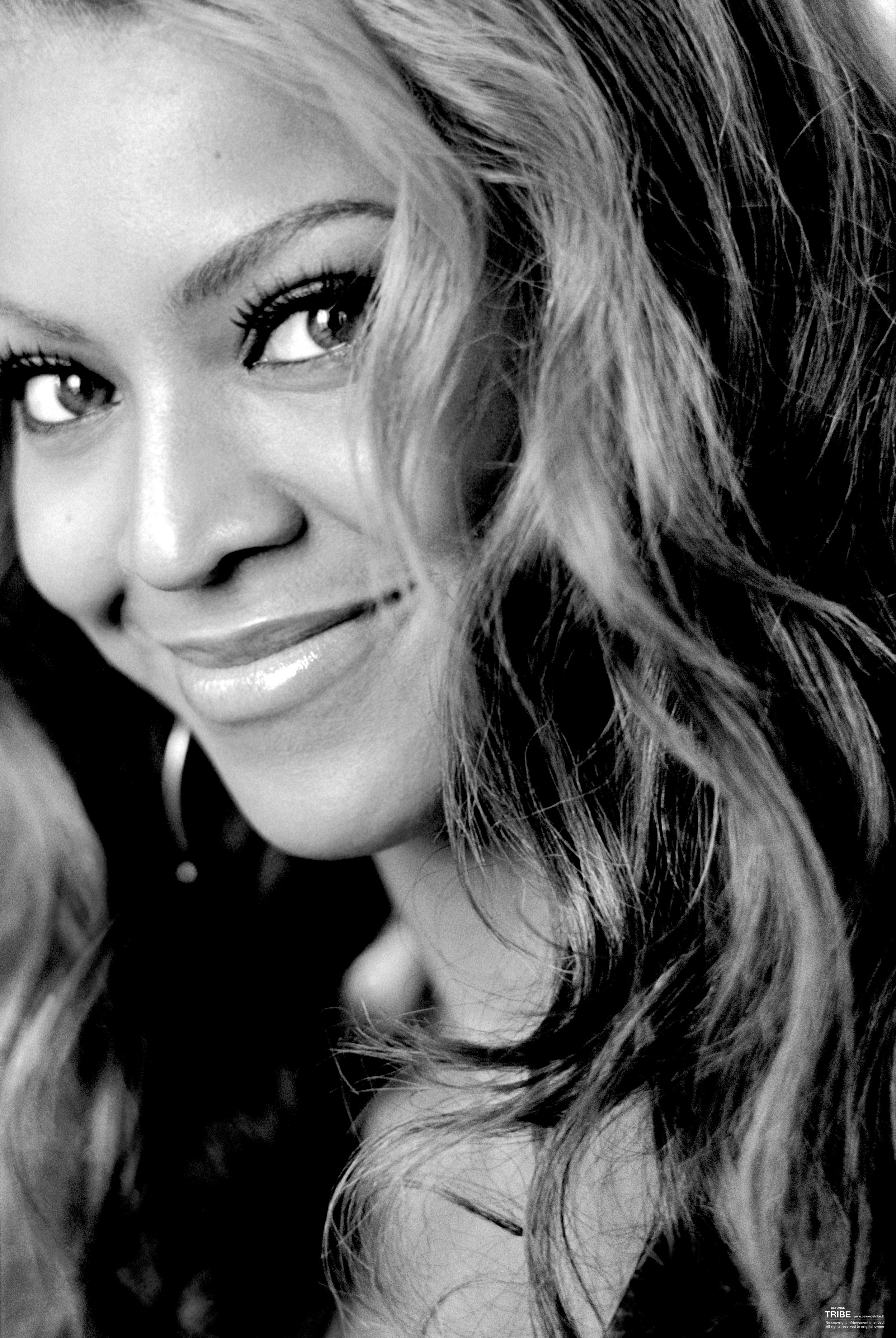 https://www.beyoncetribe.it/gallery/wp-content/uploads/2013/08/11-3.jpg